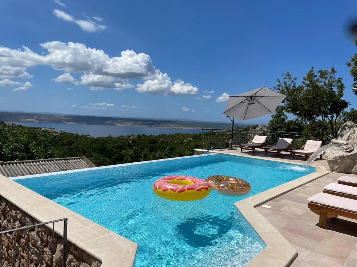Lovely Holiday Home In Starigrad Exterior photo